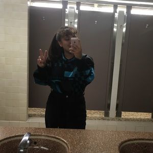 Meet your Posher, Alyssa